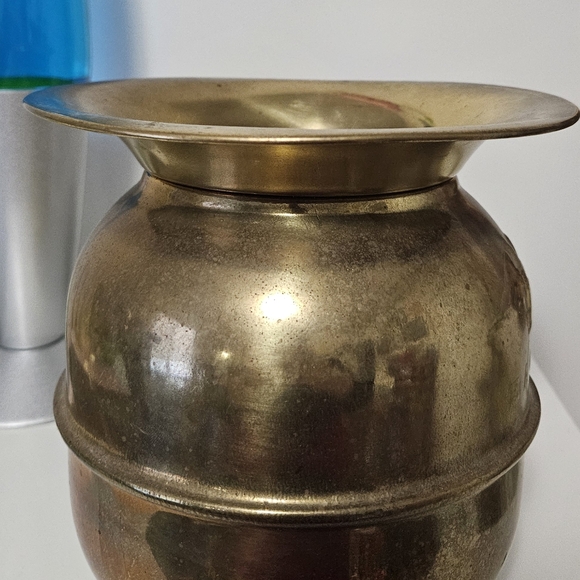 Brass Spitoon - Picture 5 of 6